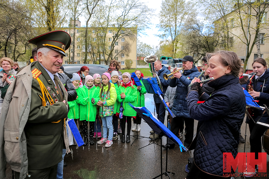 В Ленинском районе поздравили ветерана Великой Отечественной войны Бронислава Карпенко